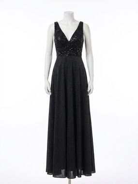 NEW CLARISSE a-line v-neck evening gown in black